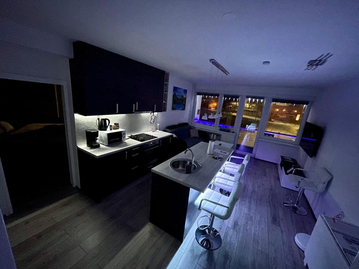 Treba Malo Odmorit - Self Check-In Option, Family Room, Ps4 Pro, Free Parking Karlovac Buitenkant foto